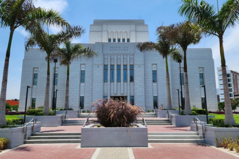 lima-peru-los-olivos-temple-34423